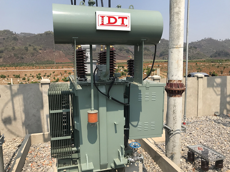 Lắp đặt thành công máy biến áp 5MVA vào trạm trên lưới điện tỉnh Sơn La